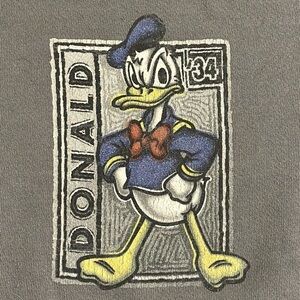 Vintage 90’s Donald Duck Graphic Crewneck Shirt Classic Disney Streetwear